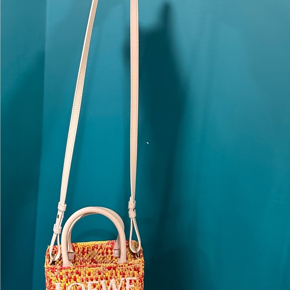 Loewe Raffia Calfskin Standard A5 Tote Bag White Multicolor - Picture 7 of 7